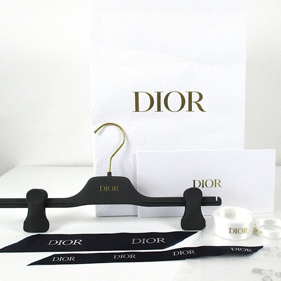 BUNDLE OF DIOR BAG + RIBBON + HANGER - Picture 1 of 16
